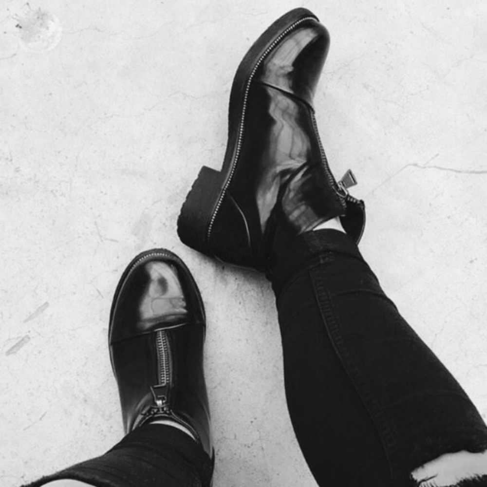 Black Patent Zipper Lug Boyfriend Creeper Boots